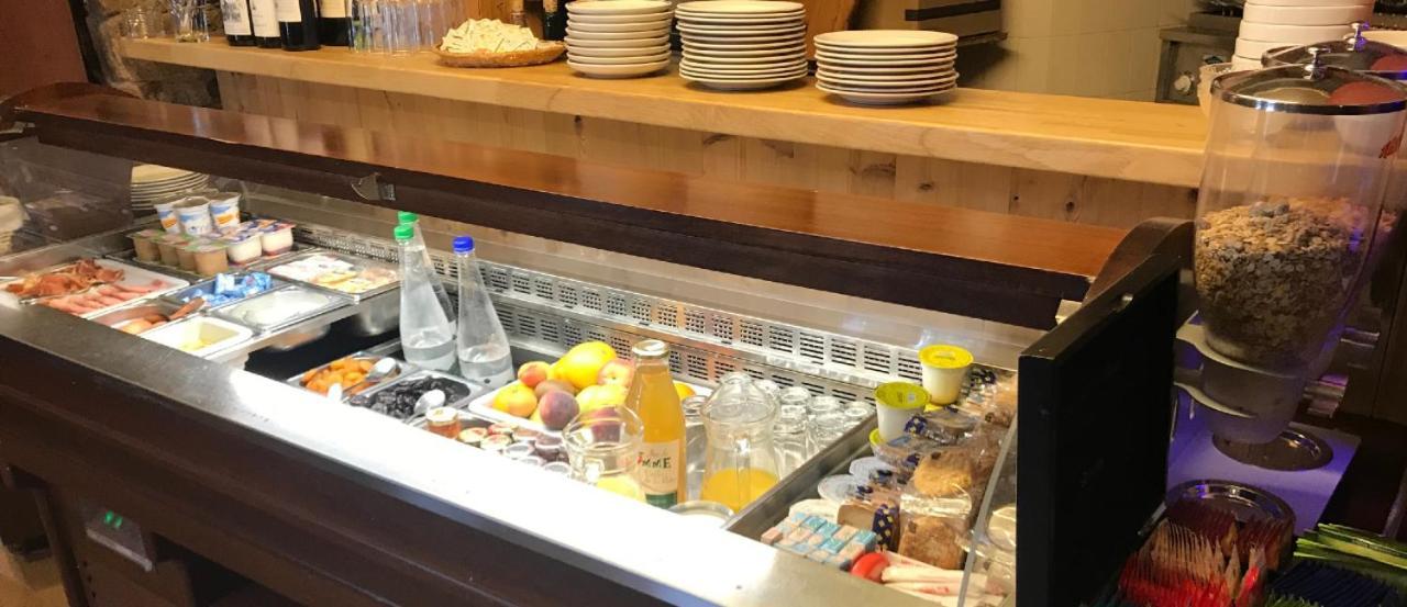 Logis Hotel Restaurant Planes Saillagouse Εξωτερικό φωτογραφία