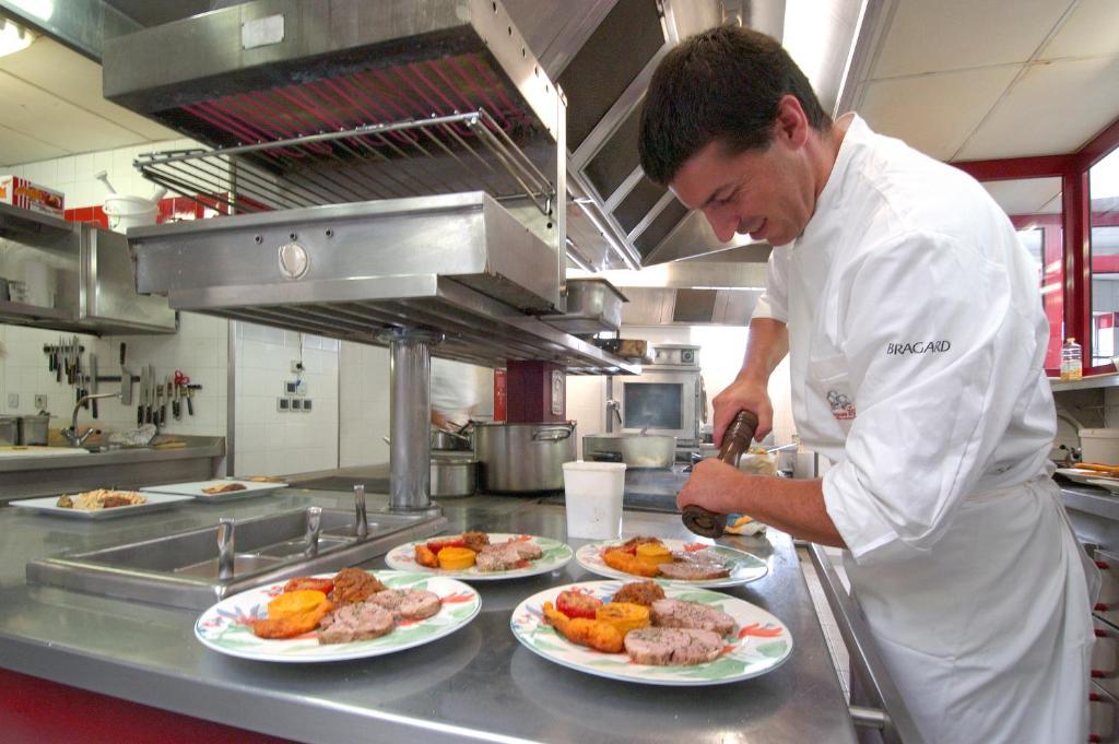 Logis Hotel Restaurant Planes Saillagouse Εξωτερικό φωτογραφία